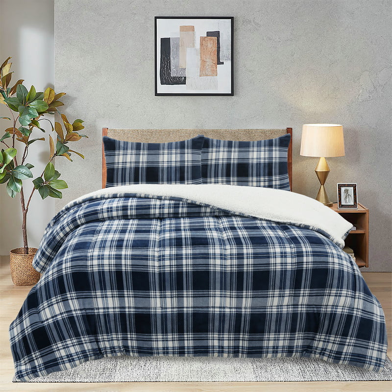 Classic dark checked printed flannel quilt